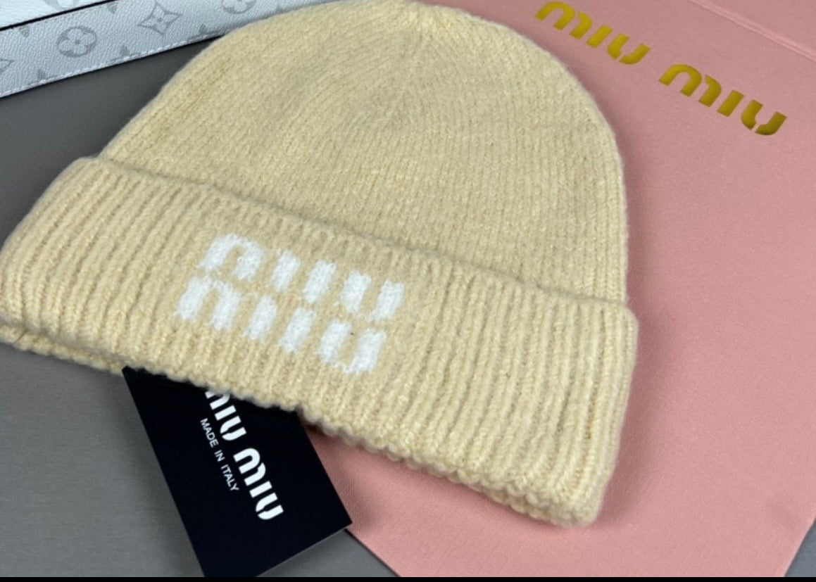 ✨ Luxe Logo Knit Beanie miu miu *Pre-Order*