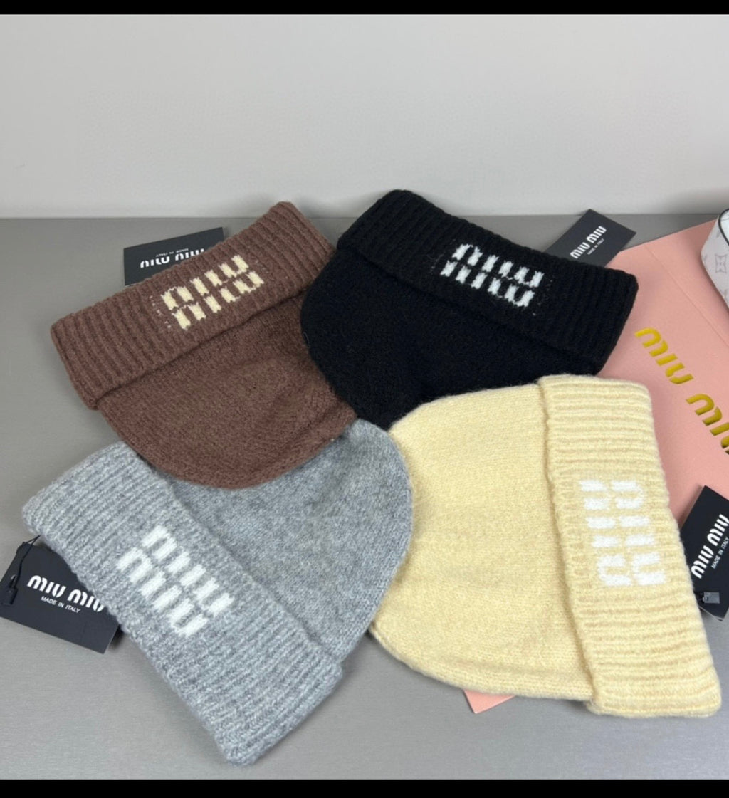✨ Luxe Logo Knit Beanie miu miu *Pre-Order*