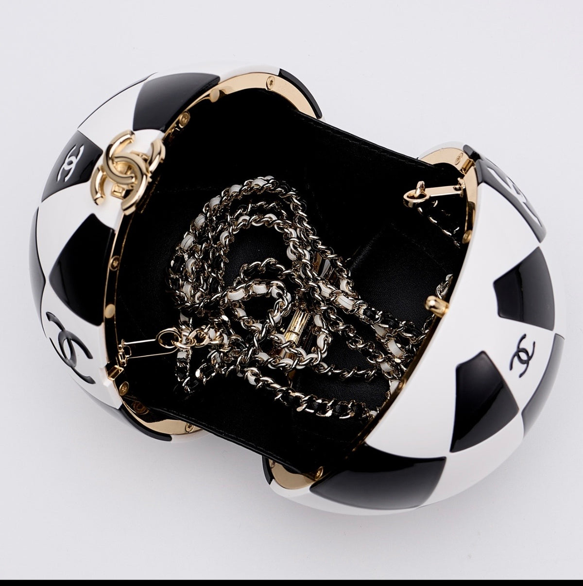 ⚽🖤 Luxe Soccer Ball Statement Bag — PRE-ORDER